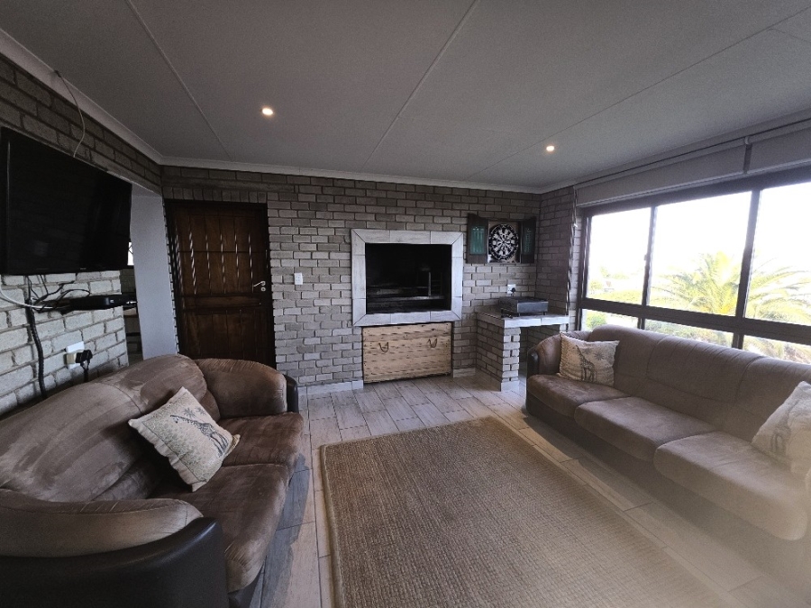 3 Bedroom Property for Sale in Dana Bay Western Cape